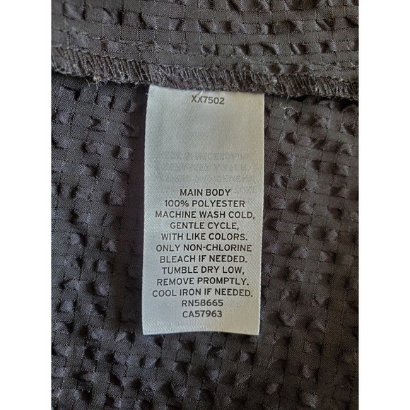 Nordstrom Black Sleeveless V Neck Blouse Textured Top Women's Size‎ L - Picture 4 of 4